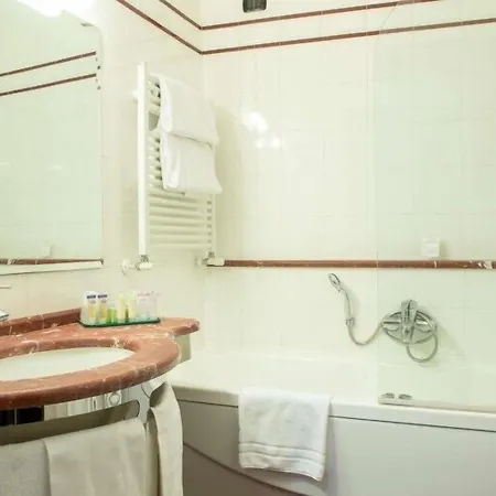 Residenza Mecenate Apartahotel 4*