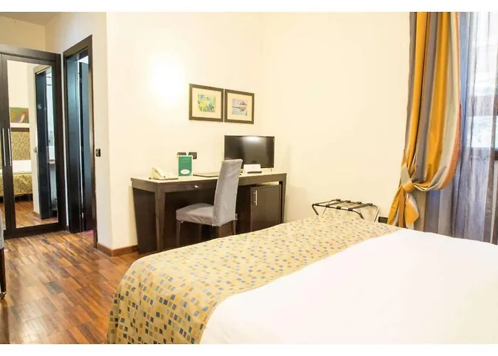 Residenza Mecenate Апарт-отель 4*