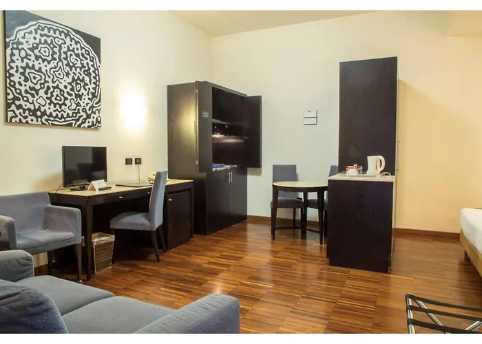 Residenza Mecenate Апарт-отель 4*