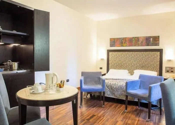 Residenza Mecenate Апарт-отель 4*