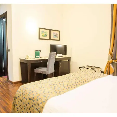 Residenza Mecenate Апарт-отель 4*