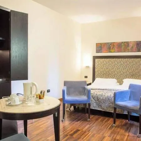 Residenza Mecenate Апарт-отель 4*